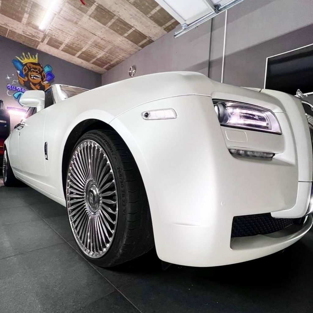 rolls roys folierung weiß